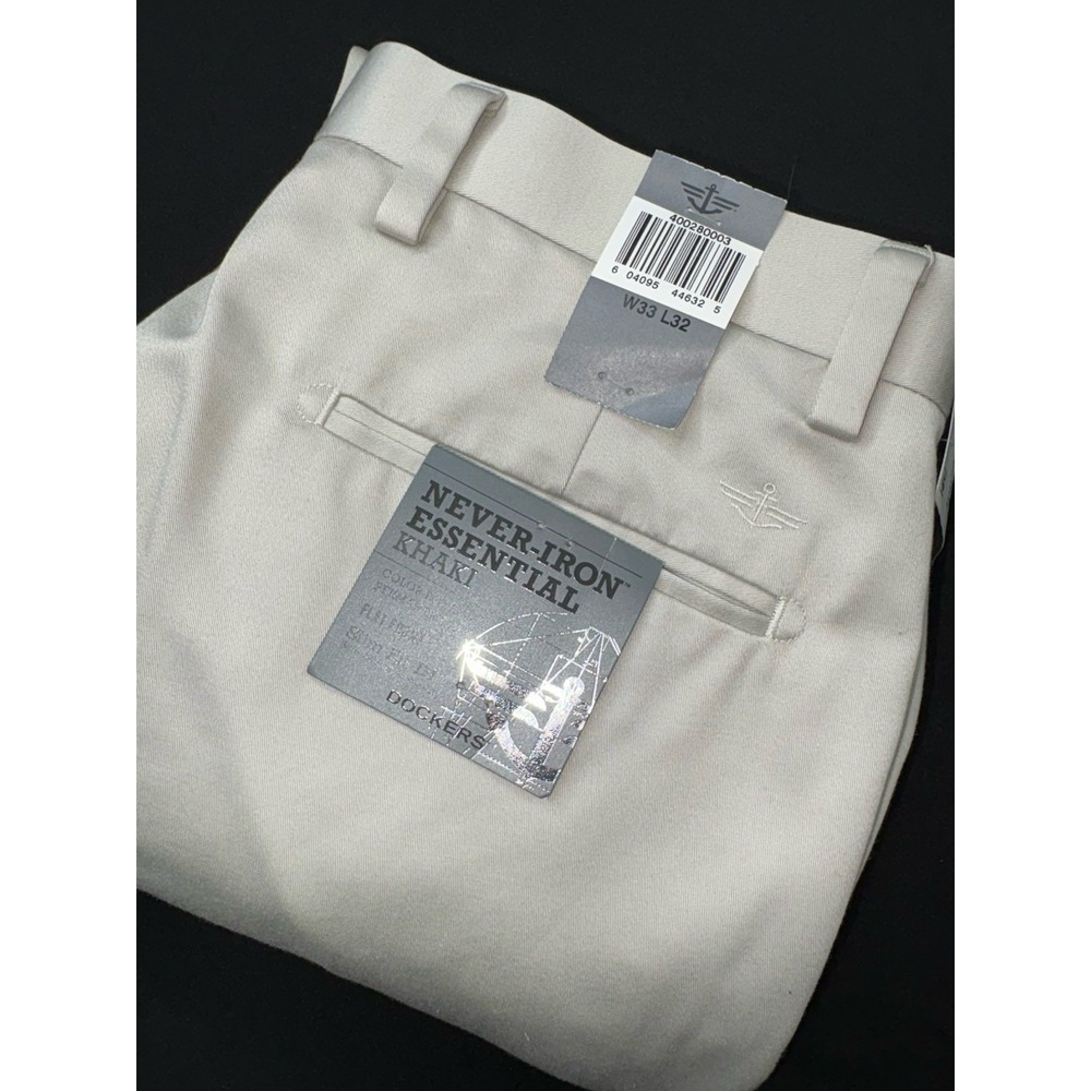 NWT Dockers Mens D1 Slim Fit Flat Front Tan Khaki Pants Size 33x32 - Picture 2 of 14